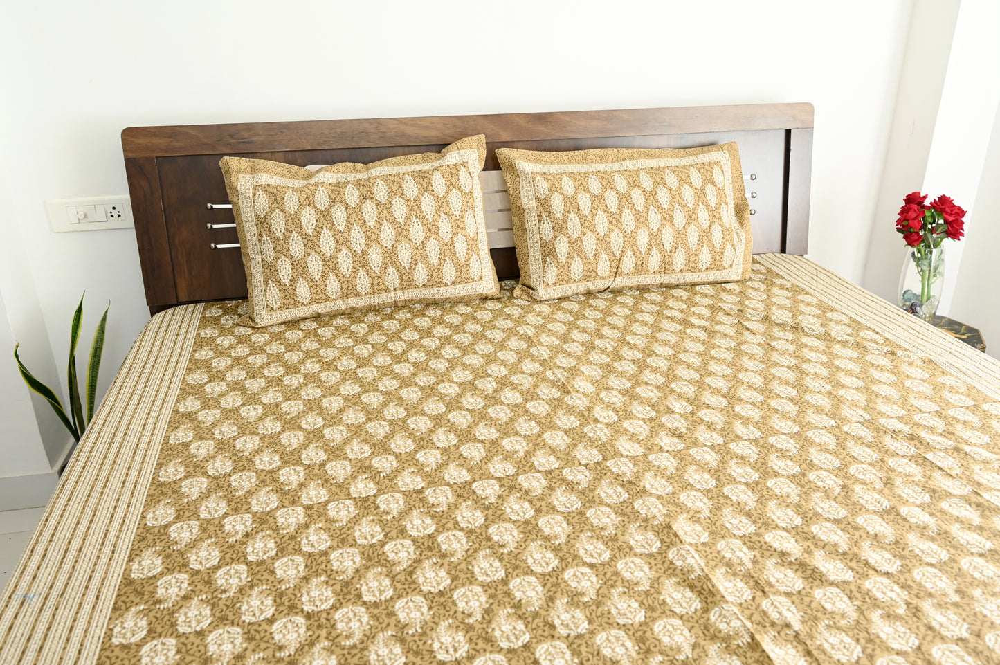 Amber Blossom Double Bed Screen Print Bedsheet
