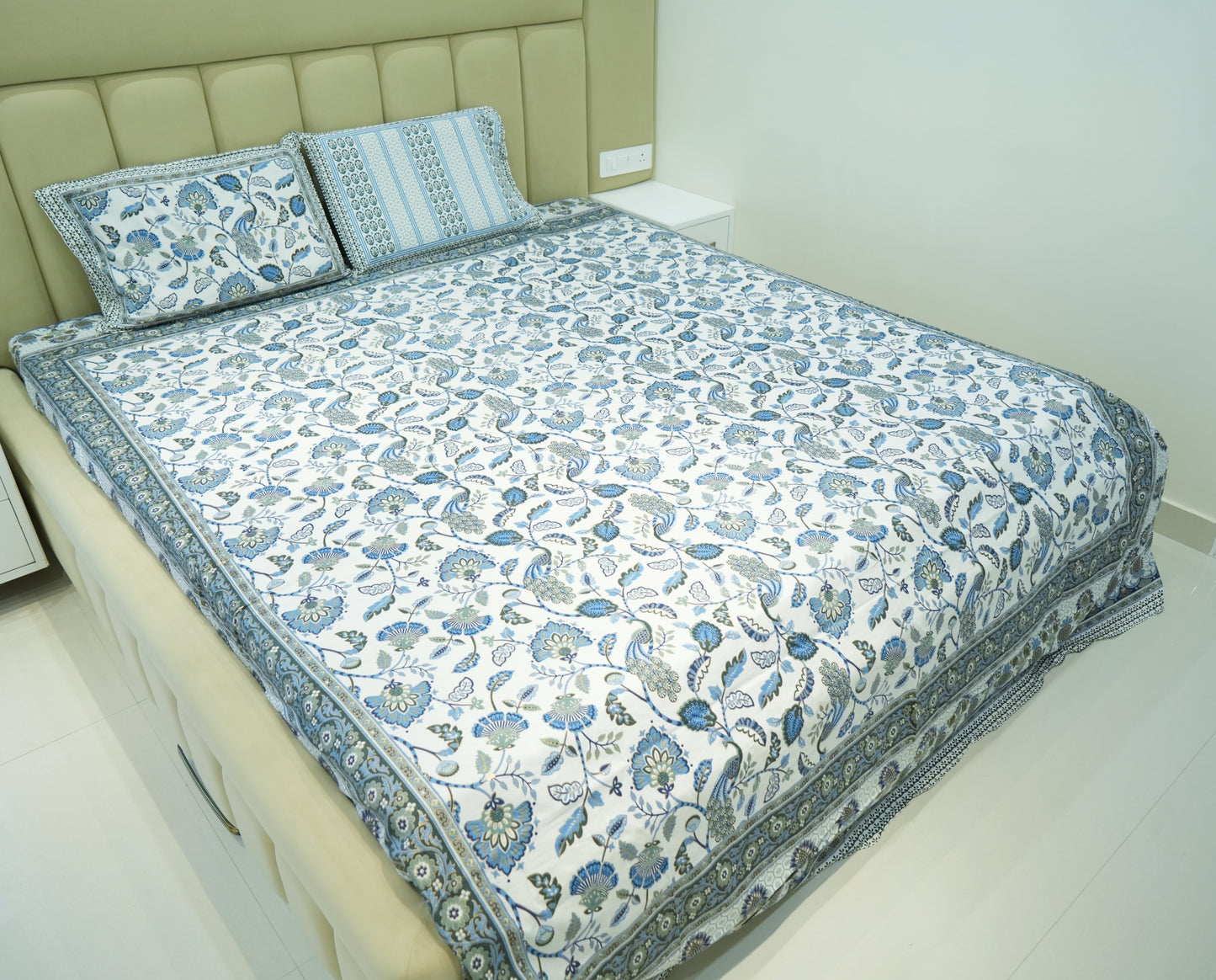 Bloom Essence Double Bed King Size Bedsheet Premium Fabric with 2 Pillow Covers