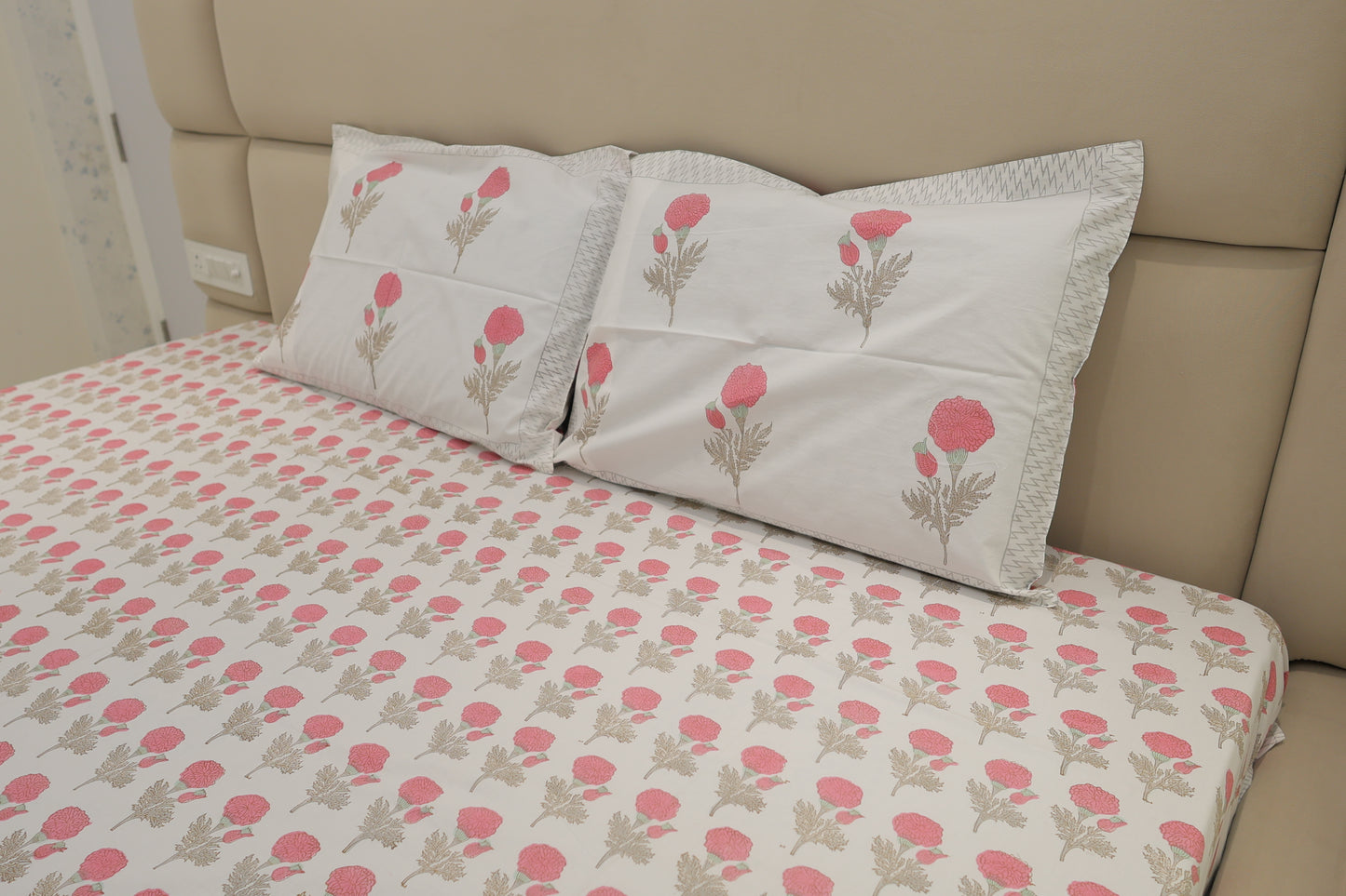 Blush Bloom Double Bed King Size Bedsheet with 2 Pillow Covers