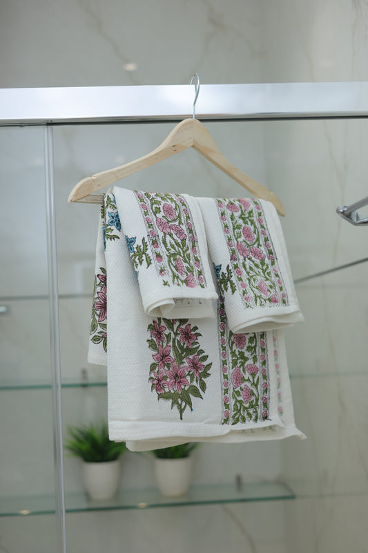 Nature's Canvas Floral Bath Towels and Napkin Set