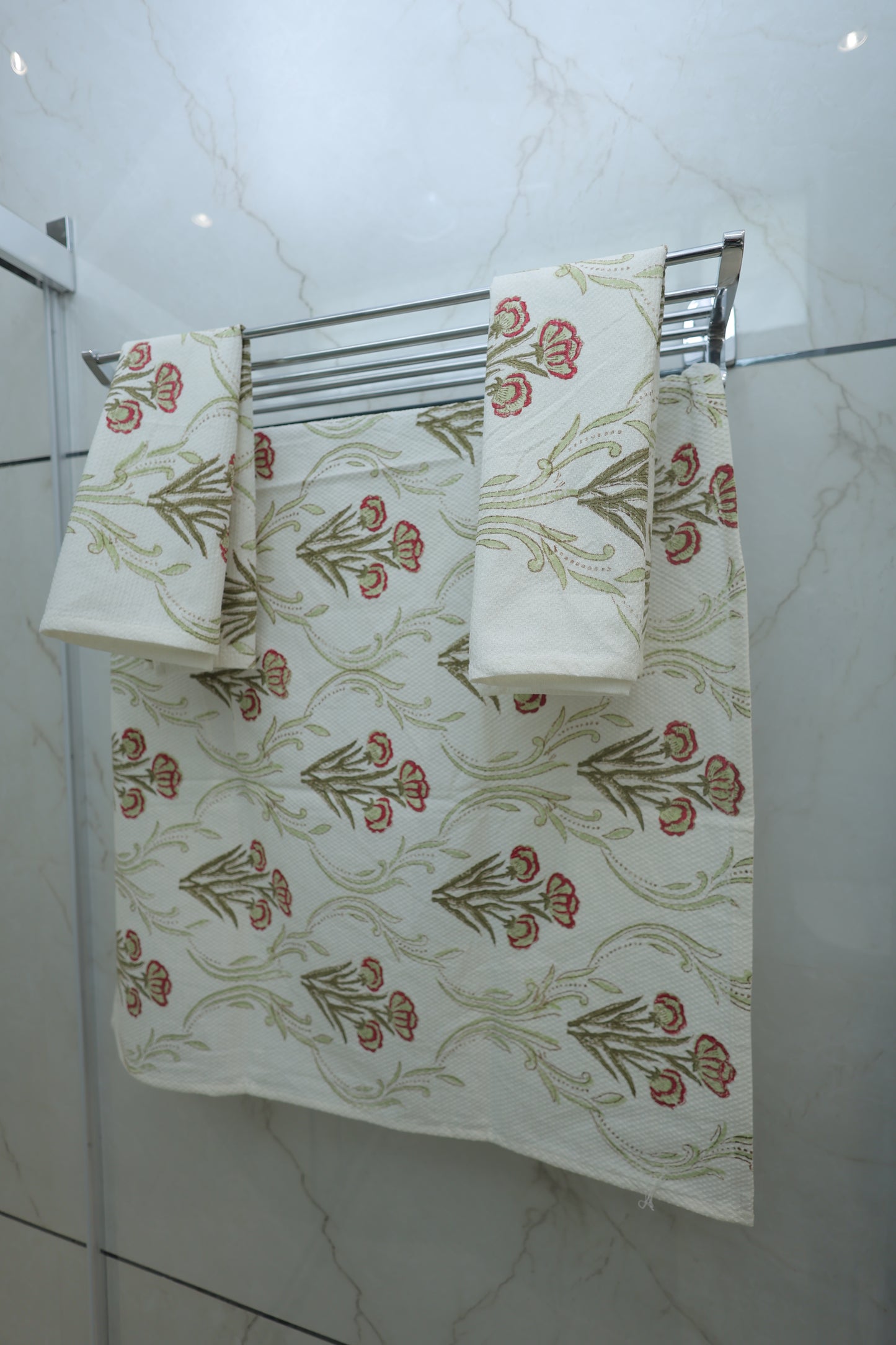 Floral Fantasy Bath Towels and Napkin Set