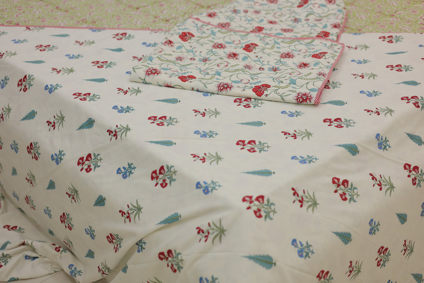 Daffodil Dreams Screen Print Single Bed Dohar Set