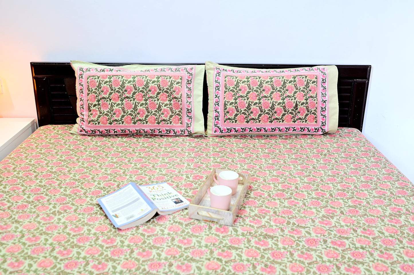 Jaipur Florals Double Bed Screen Print Bedsheet