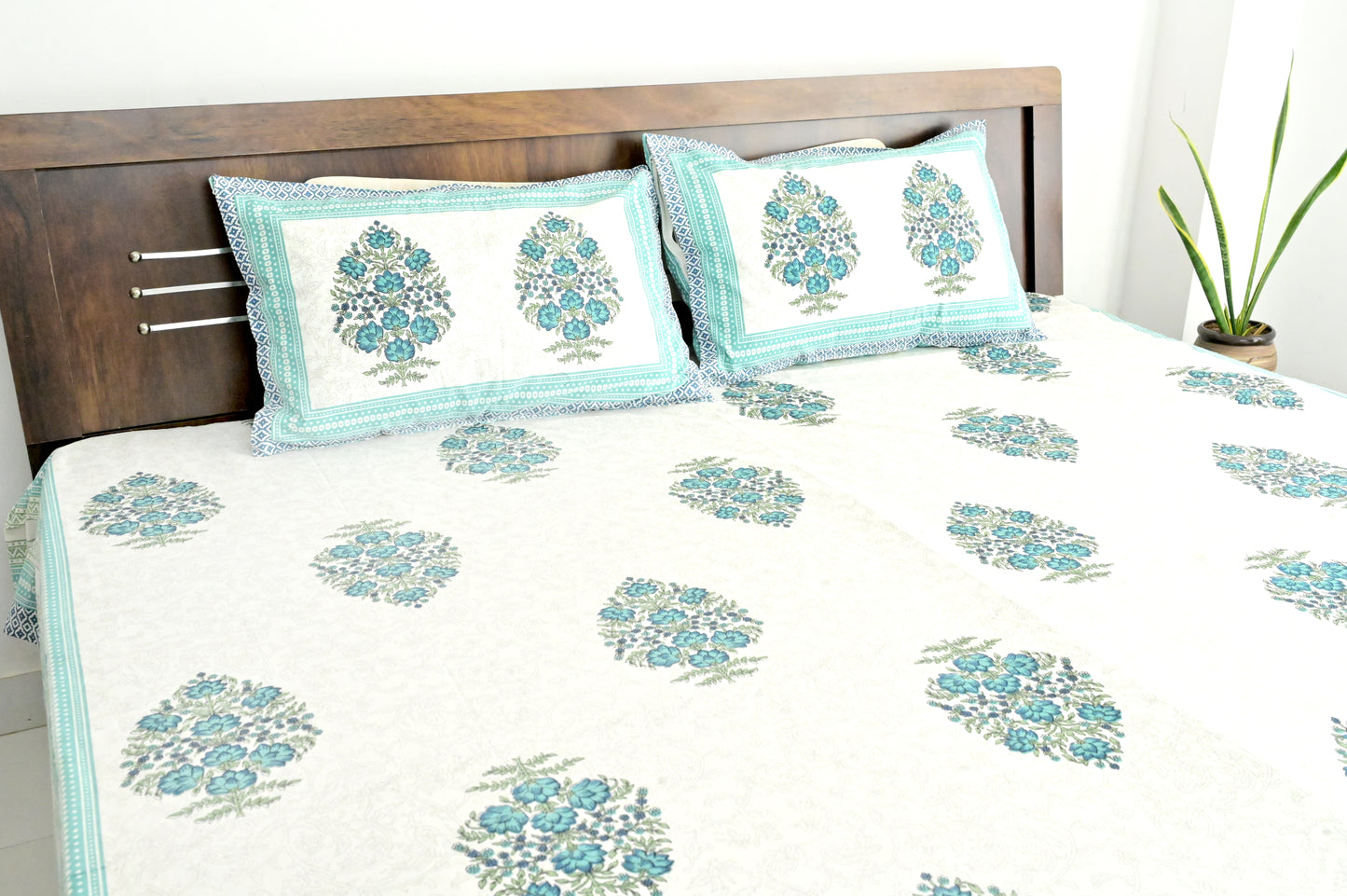 Jaipur Bouquet Double Bed Screen Print Bedsheet