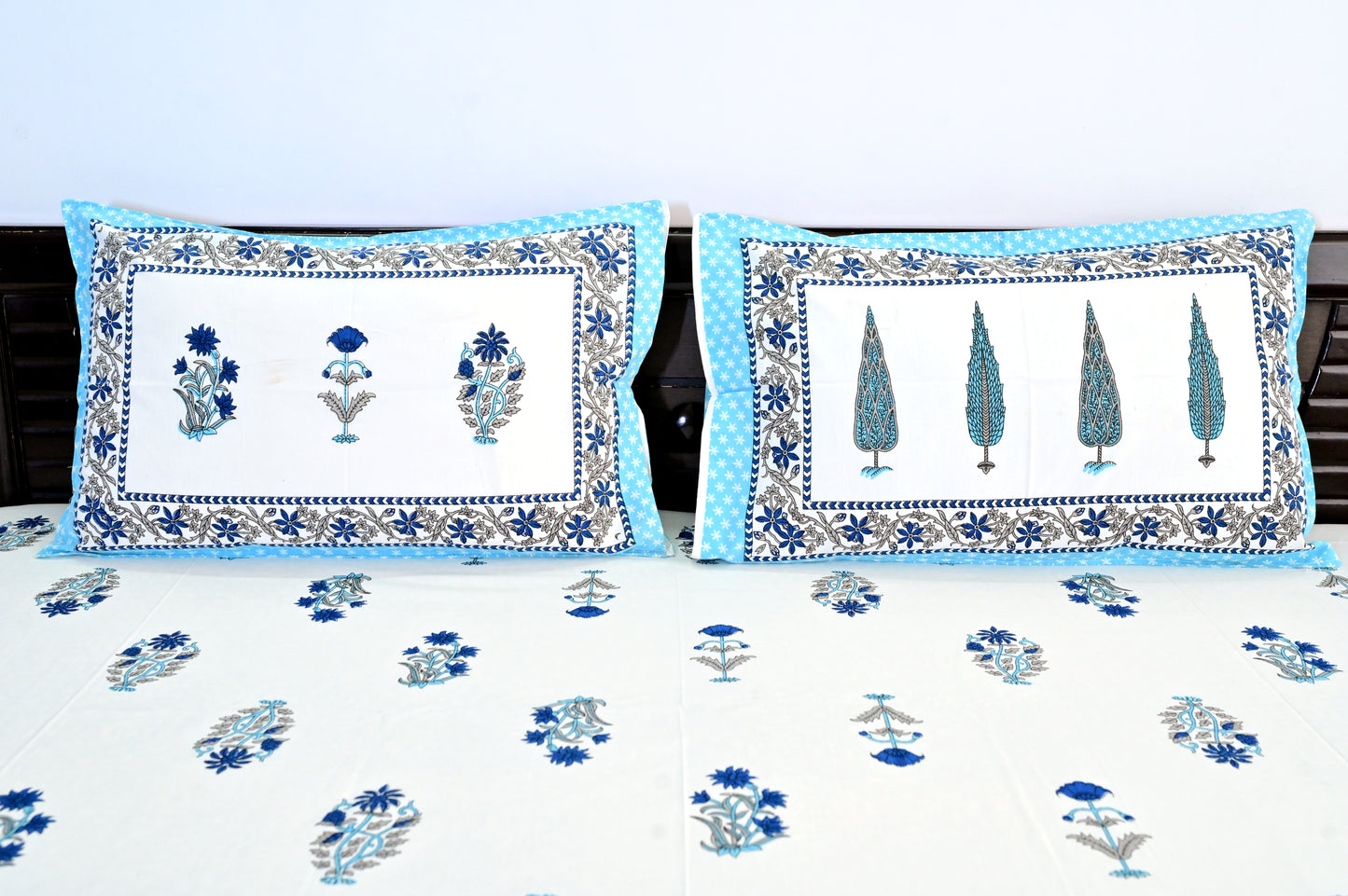 Royal Indigo Aura Double Bed Screen Print Bedsheet