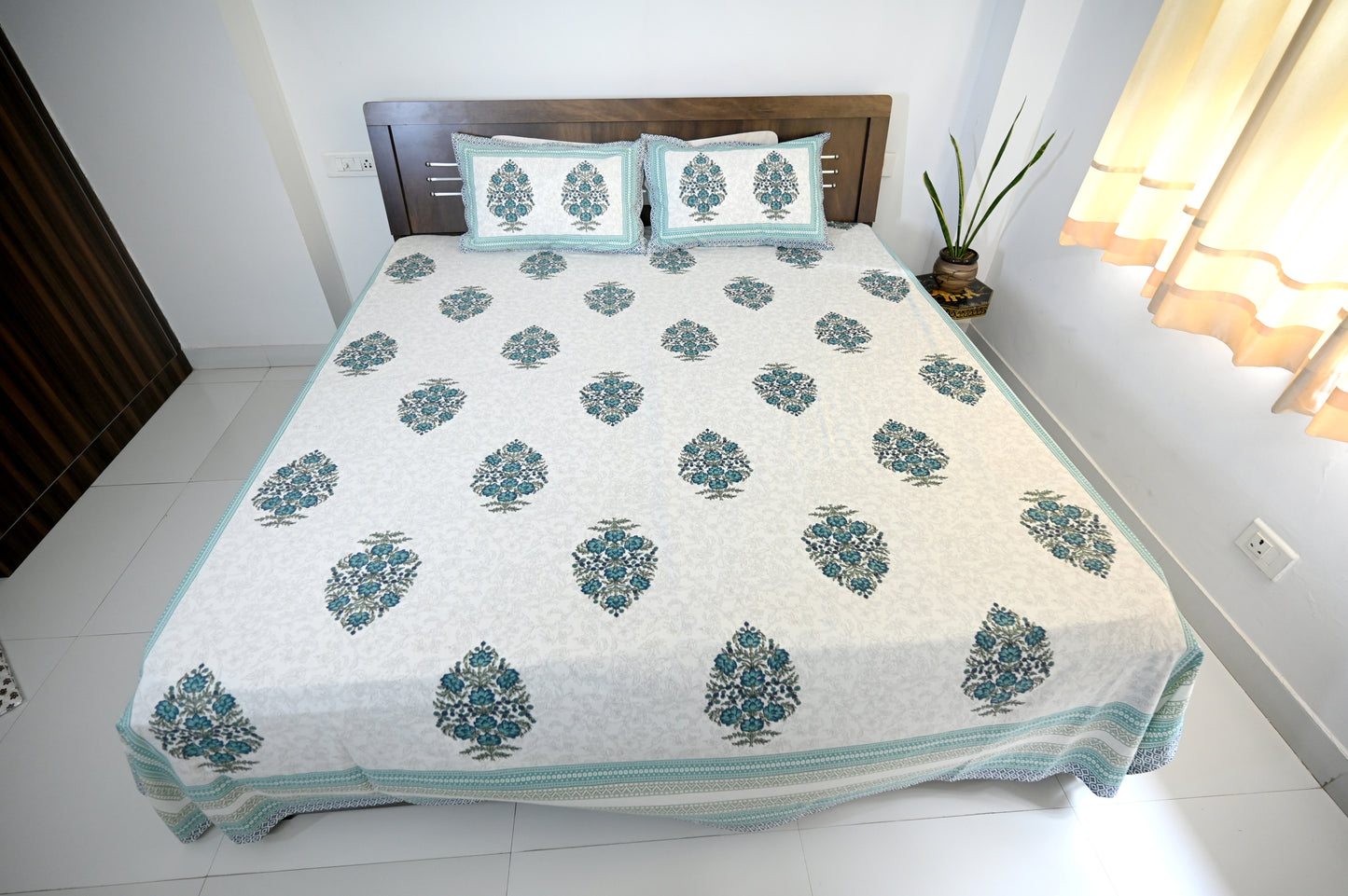 Jaipur Bouquet Double Bed Screen Print Bedsheet