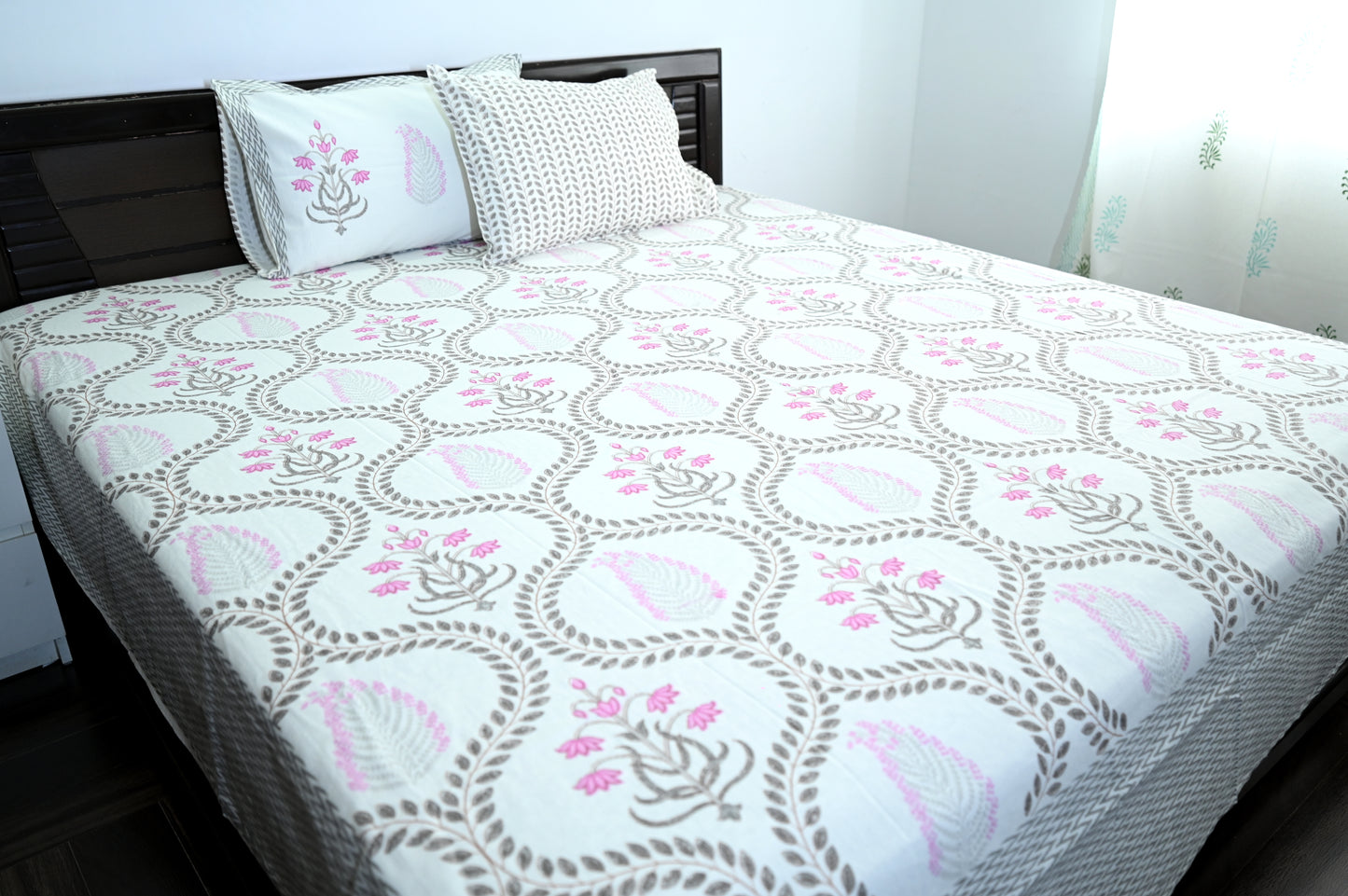 Mughal Gardens Prints Double Bed Screen Print Bedsheet