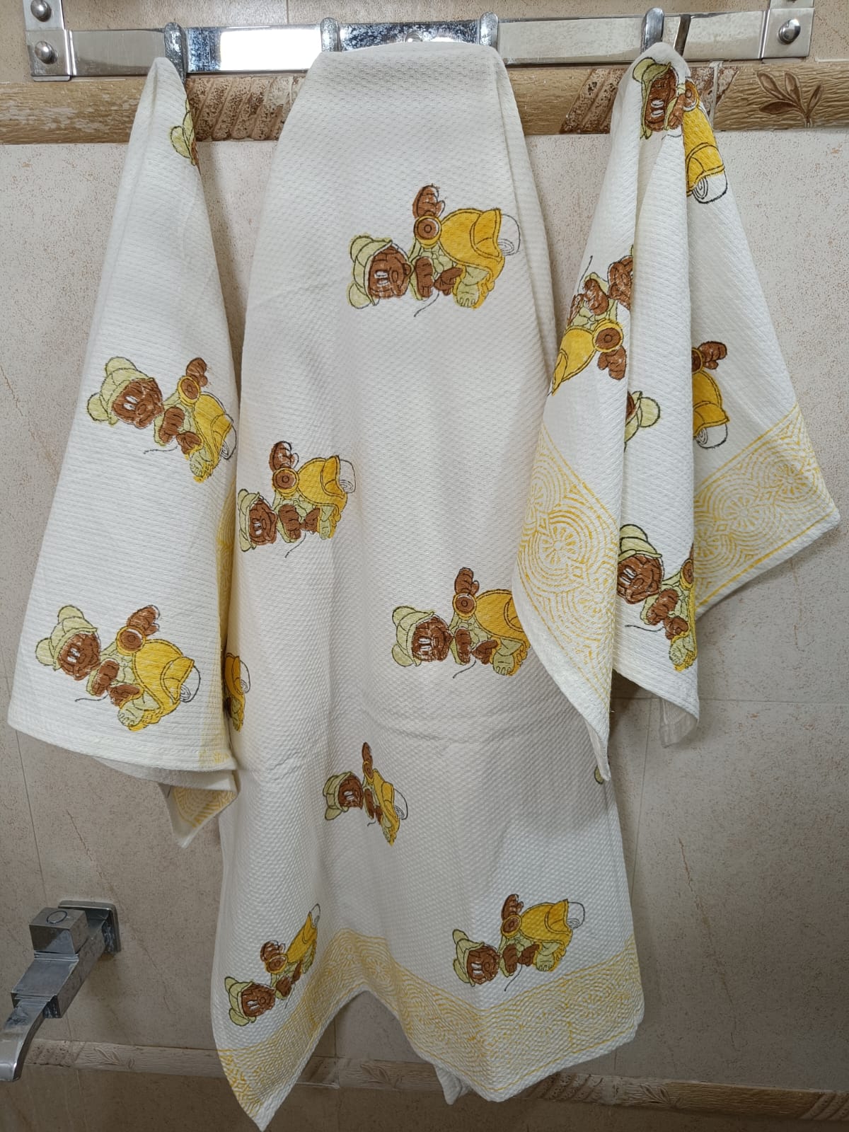 Mickey Mouse Bath Towel