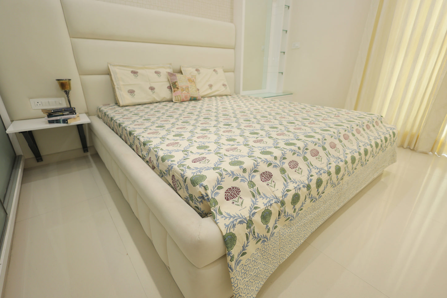 Orchid Oasis Jaipuri Print Double Bed King Size Bedsheet with 2 Pillow Covers