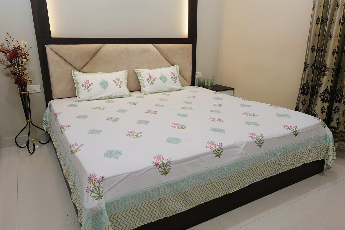 Floral Bouquet Bliss Double Bed Super King Size Bedsheet Premium Fabric with 2 Pillow Covers