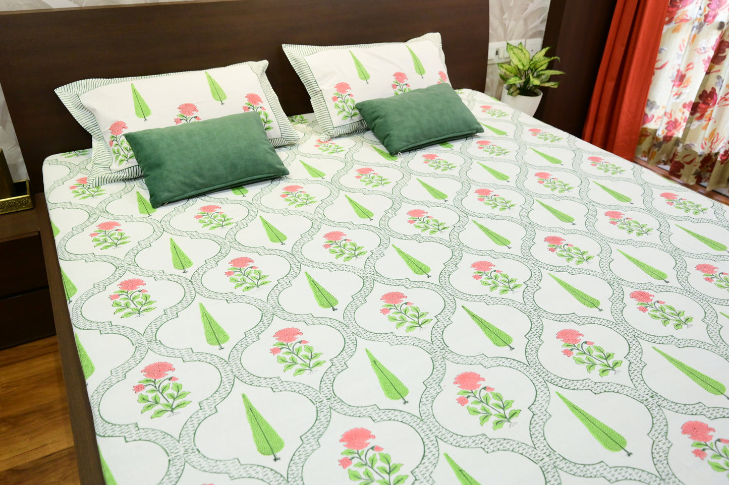 Poppy Passion Design Double Bed King Size Bedsheet with 2 Pillow Covers