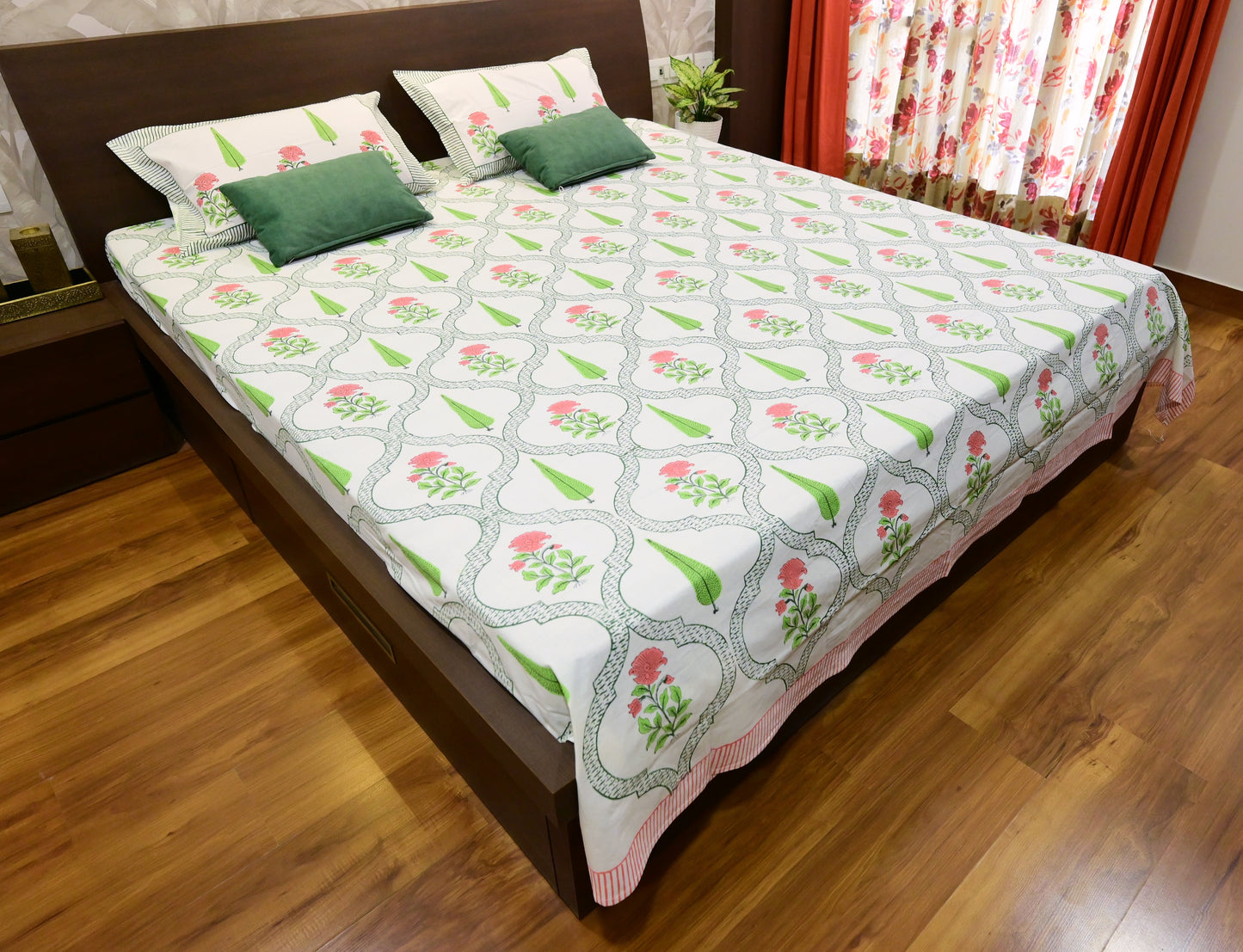 Poppy Passion Design Double Bed King Size Bedsheet with 2 Pillow Covers