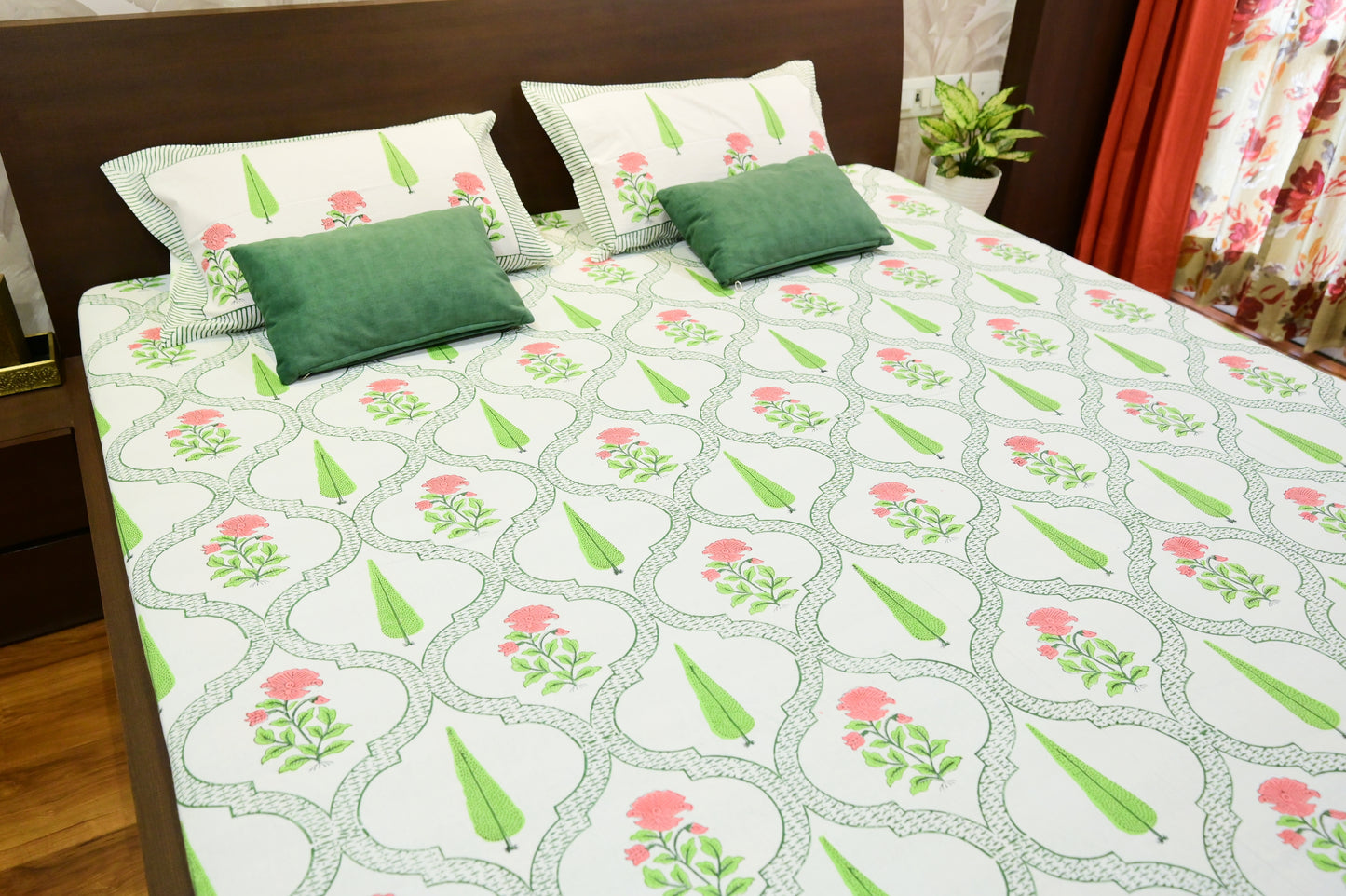 Poppy Passion Design Double Bed King Size Bedsheet with 2 Pillow Covers