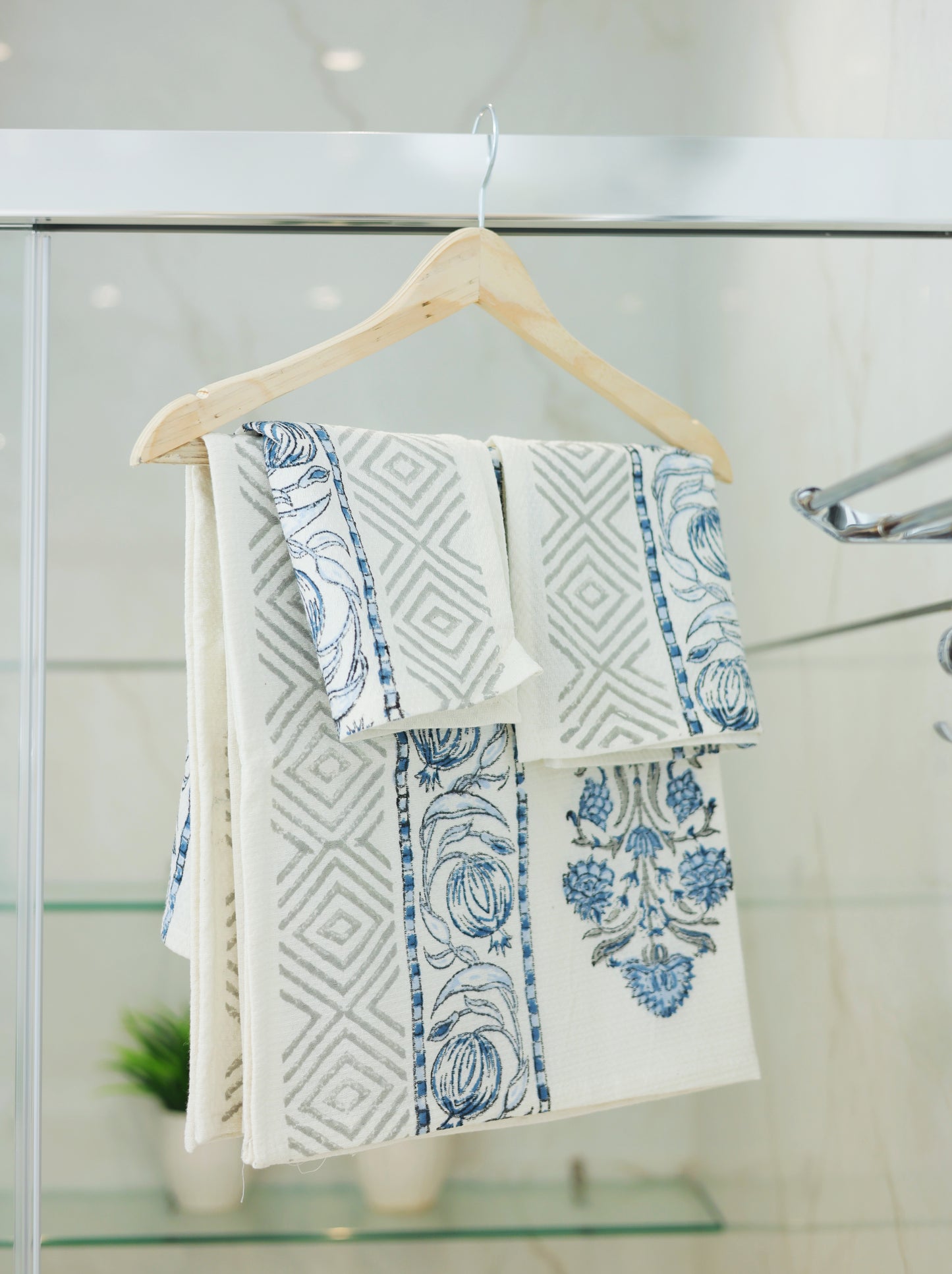 Handloom Harmony Blue Bath Towels and Napkin Set