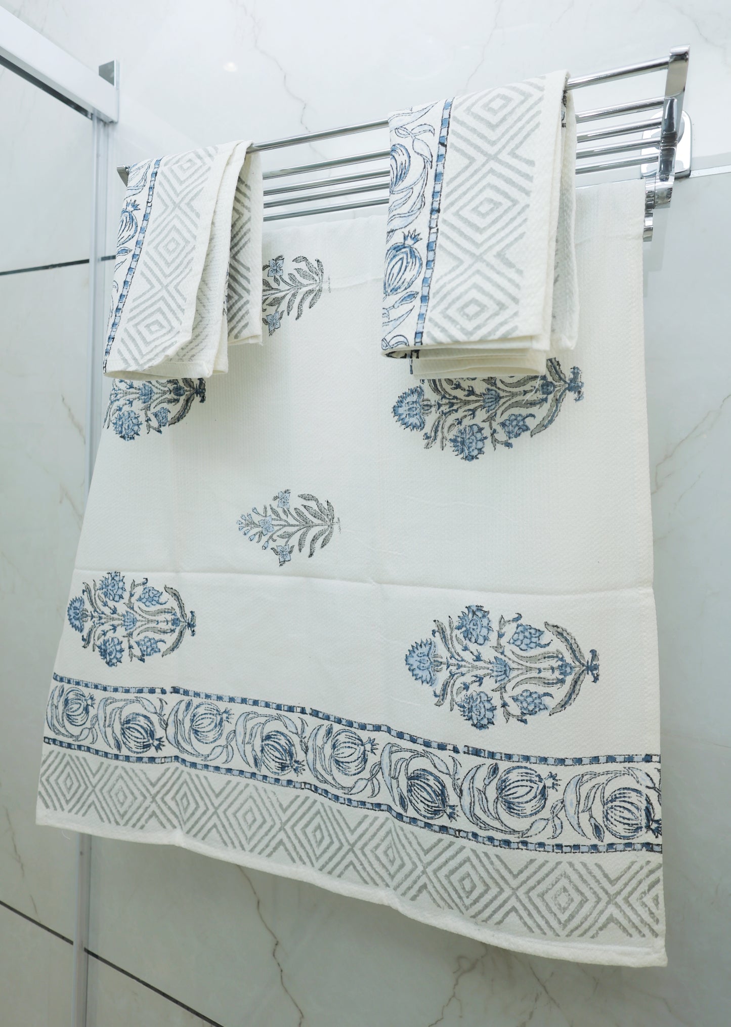 Handloom Harmony Blue Bath Towels and Napkin Set