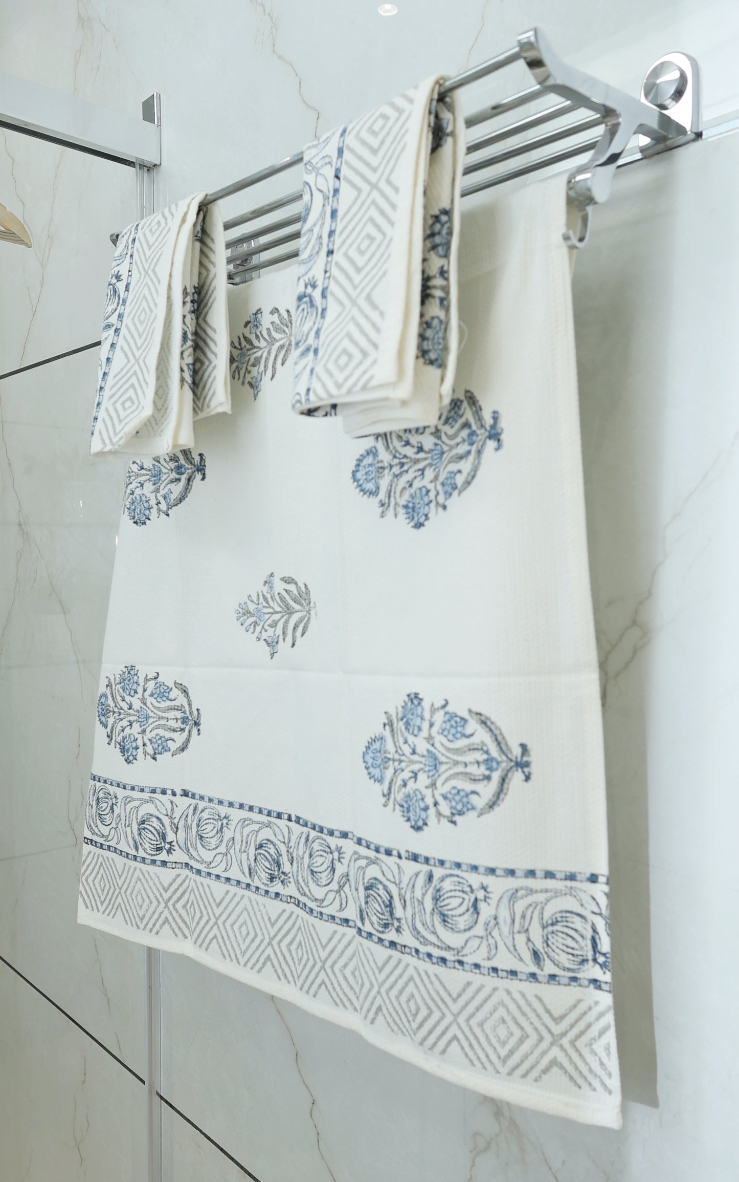 Handloom Harmony Blue Bath Towels and Napkin Set